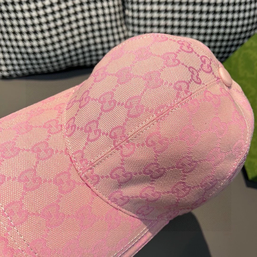 Бейсболка Gucci - розовая с двойной буквой G