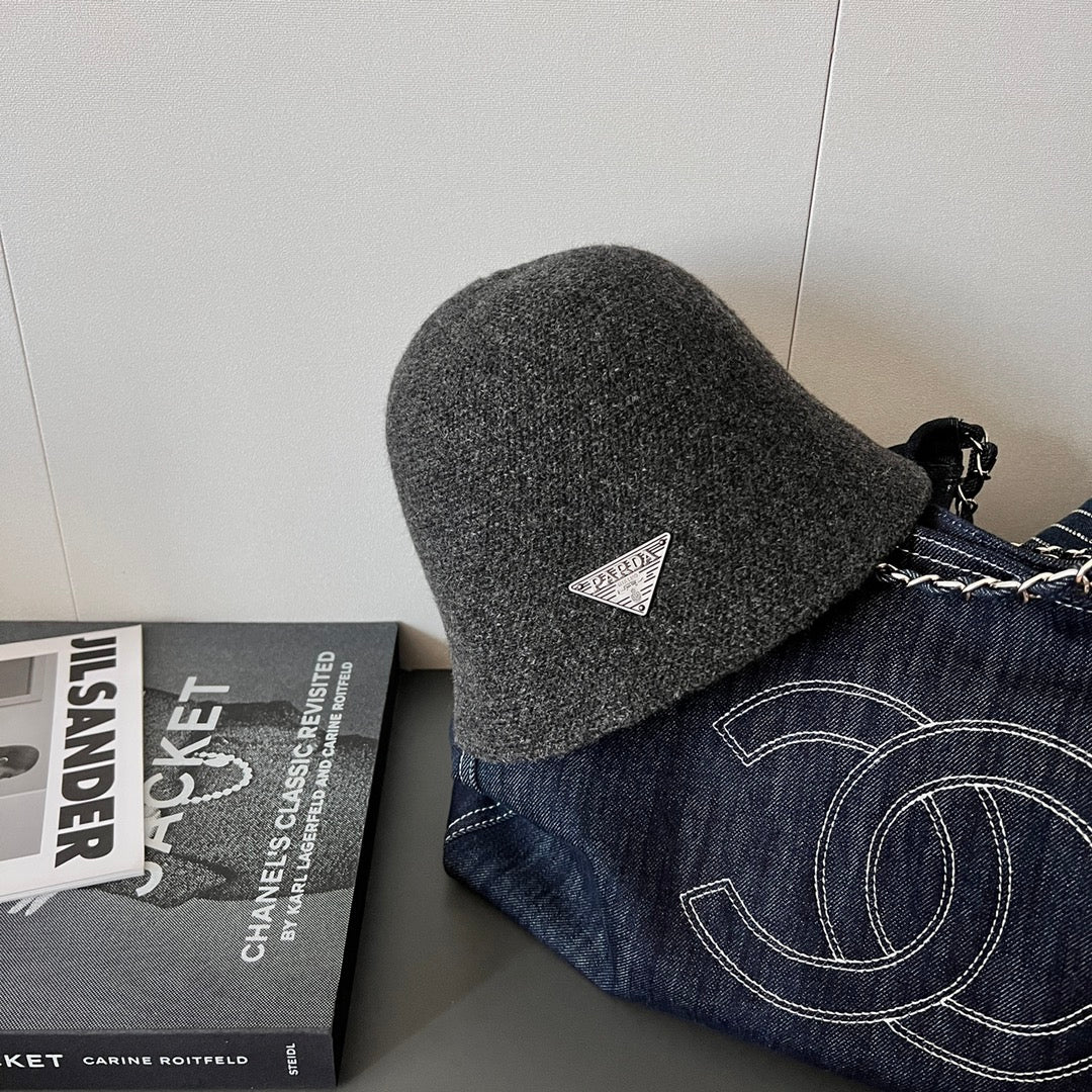 шерстяная панама Prada