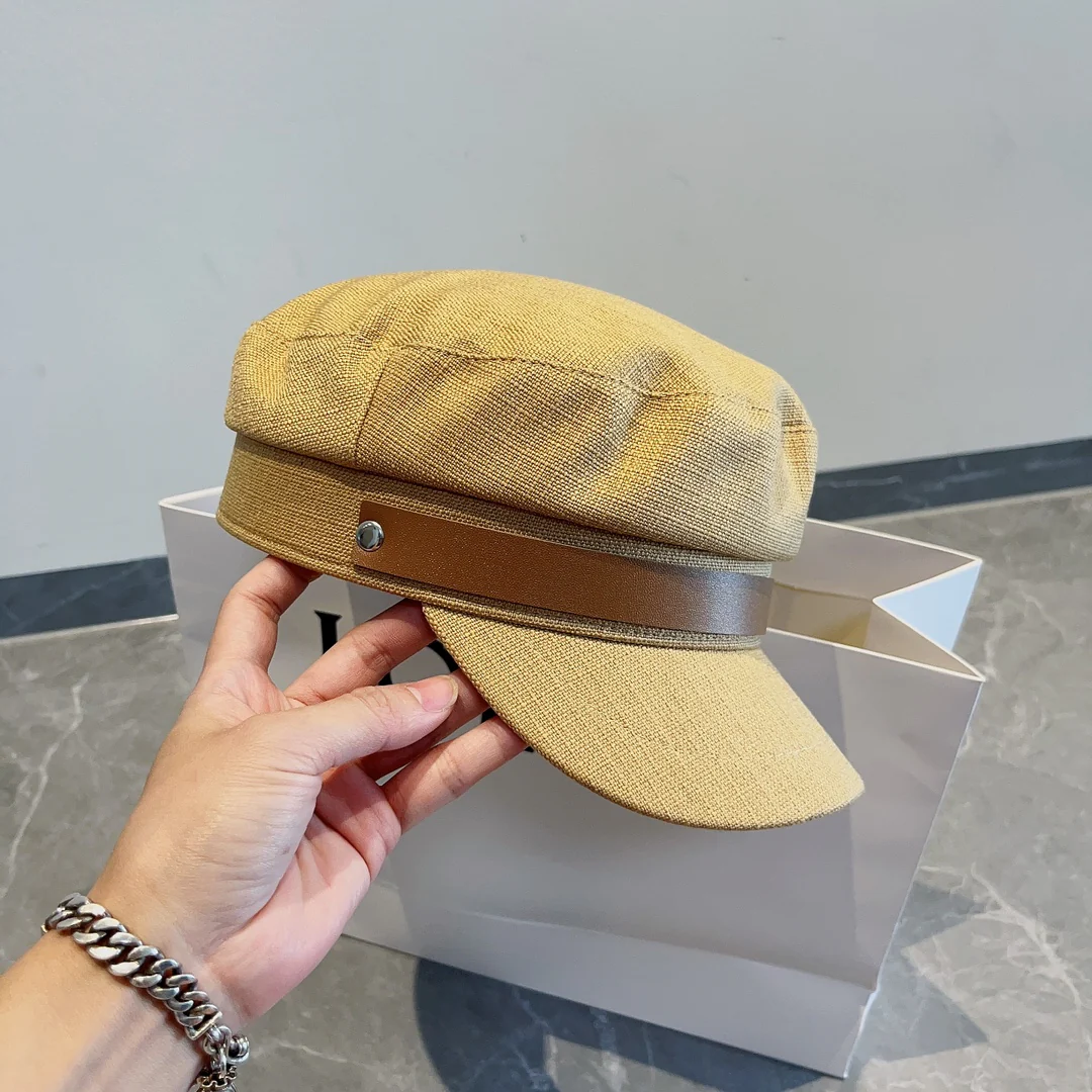 Prada - Новая модель берета на пуговицах для осенне-зимнего сезона - желтая