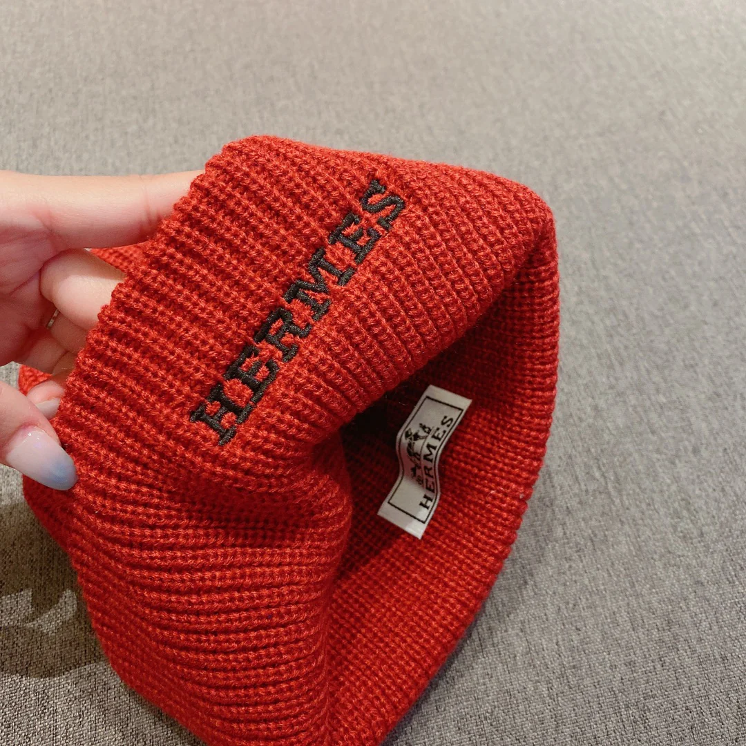 Hermes - Вязаная шапка-бини - Унисекс - Красная