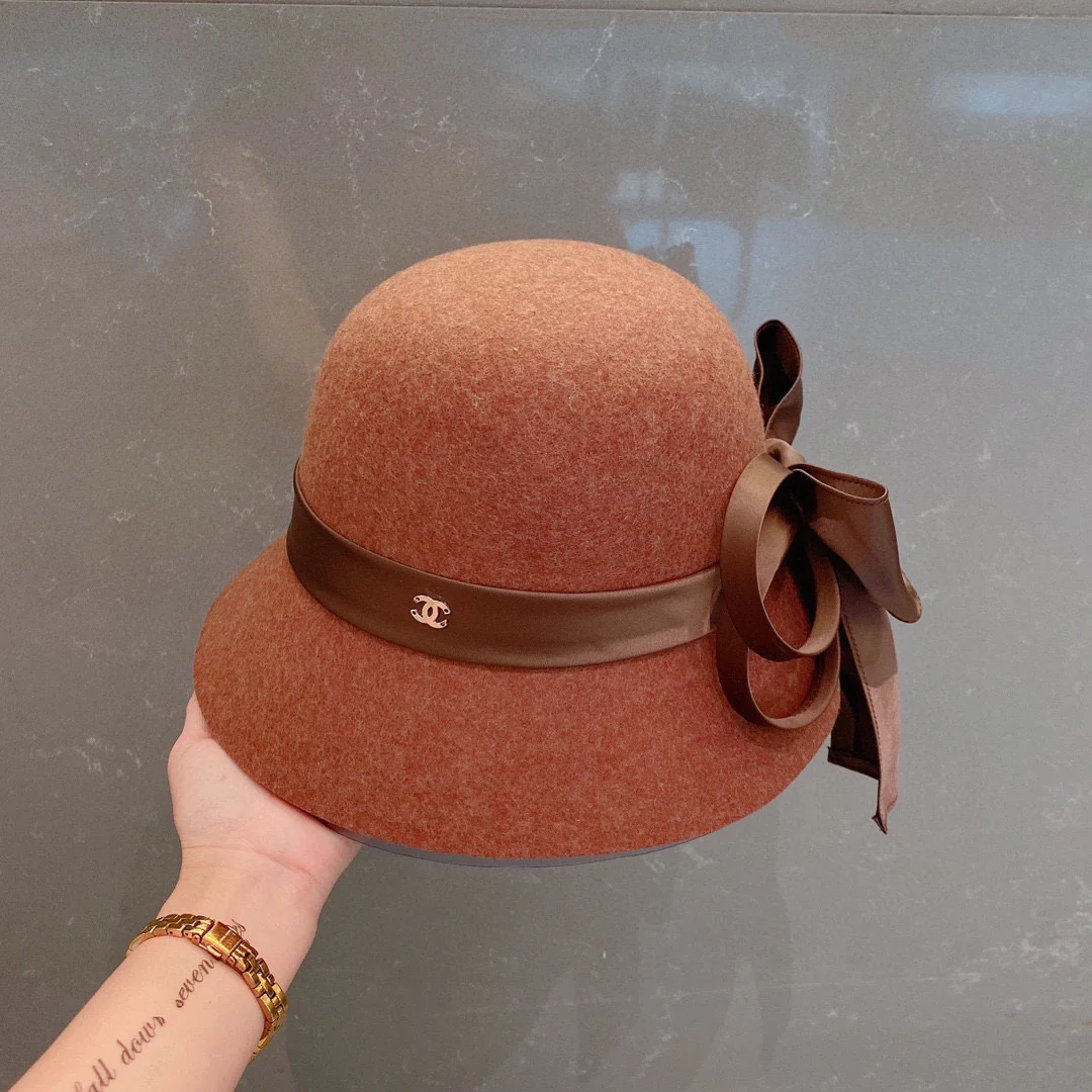 Шерстяная шляпа Chanel - коричневая