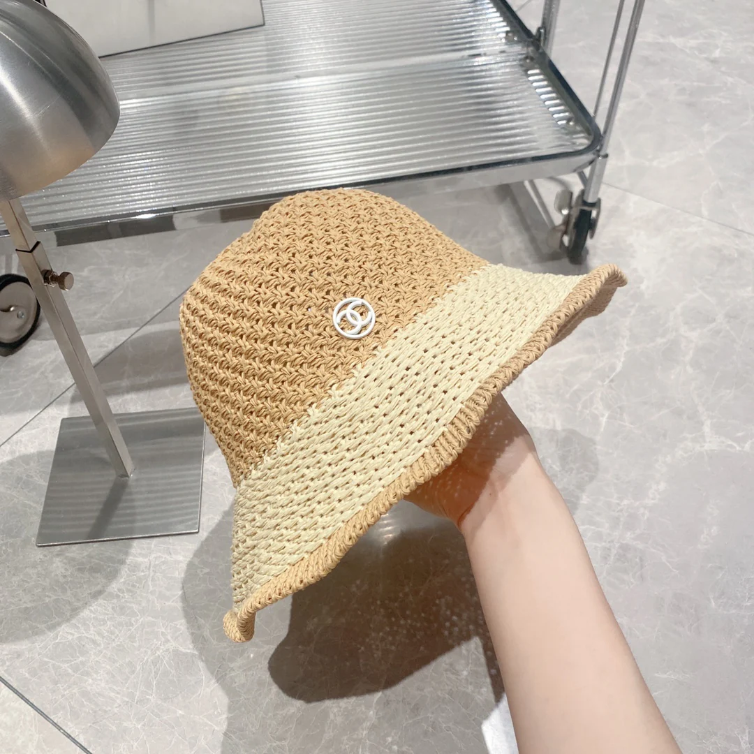 Рыбацкая соломенная шляпа Chanel