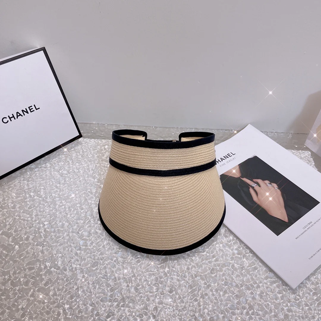 Регулируемая солнцезащитная шляпа Chanel с открытым верхом
