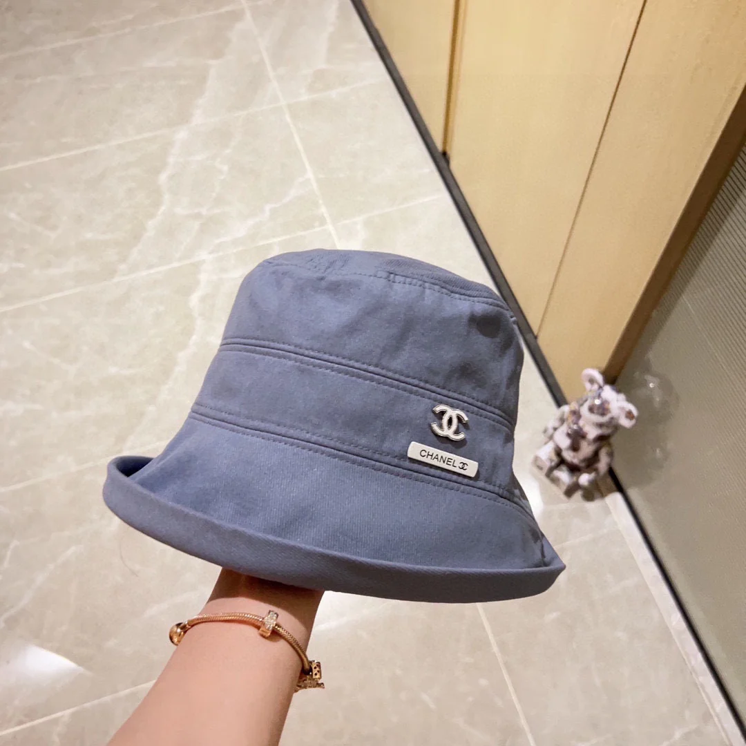 Новинка сезона весна/лето 2023 от Chanel — Необычная рыбацкая шляпа