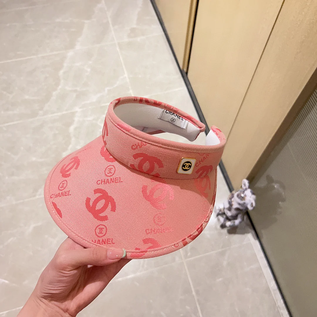 Новинка сезона весна/лето 2023 от Chanel - Шляпа с V-образным вырезом - Солнцезащитная шляпа - Розовая - 1