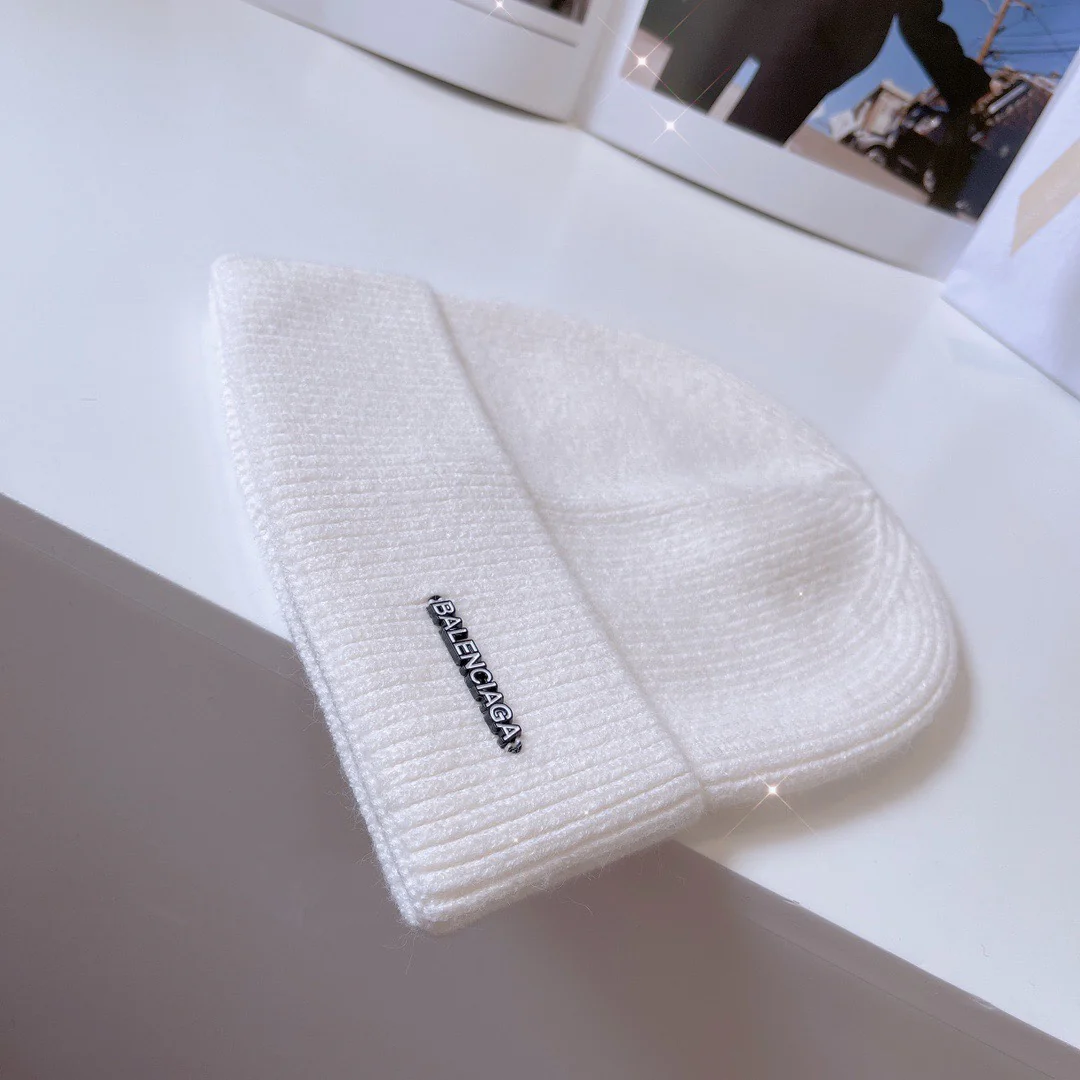 Balenciaga - Шерстяная шапка - Белая