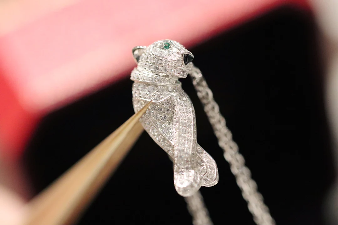 Коллекция Cartier Panthère – Большая двойная цепочка