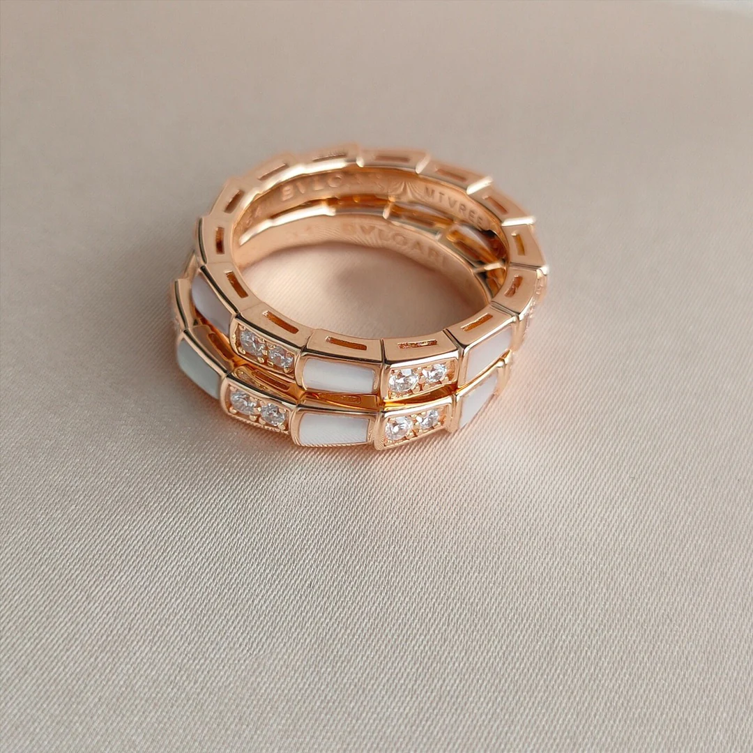 Кольцо Bvlgari 030