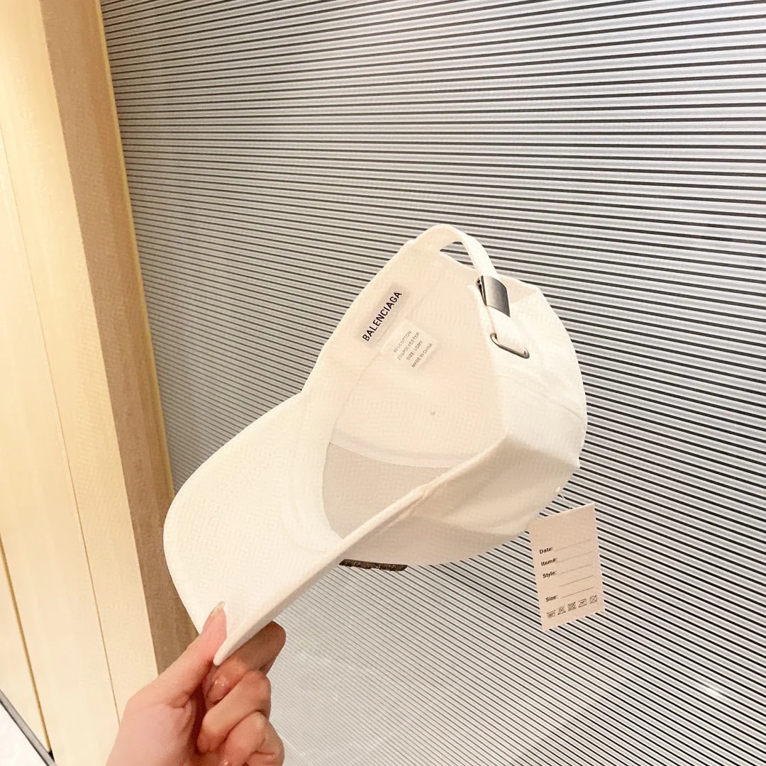 Balenciaga - Минималистичная бейсболка - 4