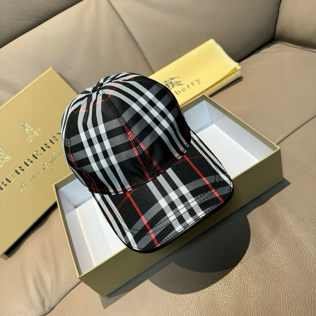 Бейсболка Burberry Classic Check - Черная - 1