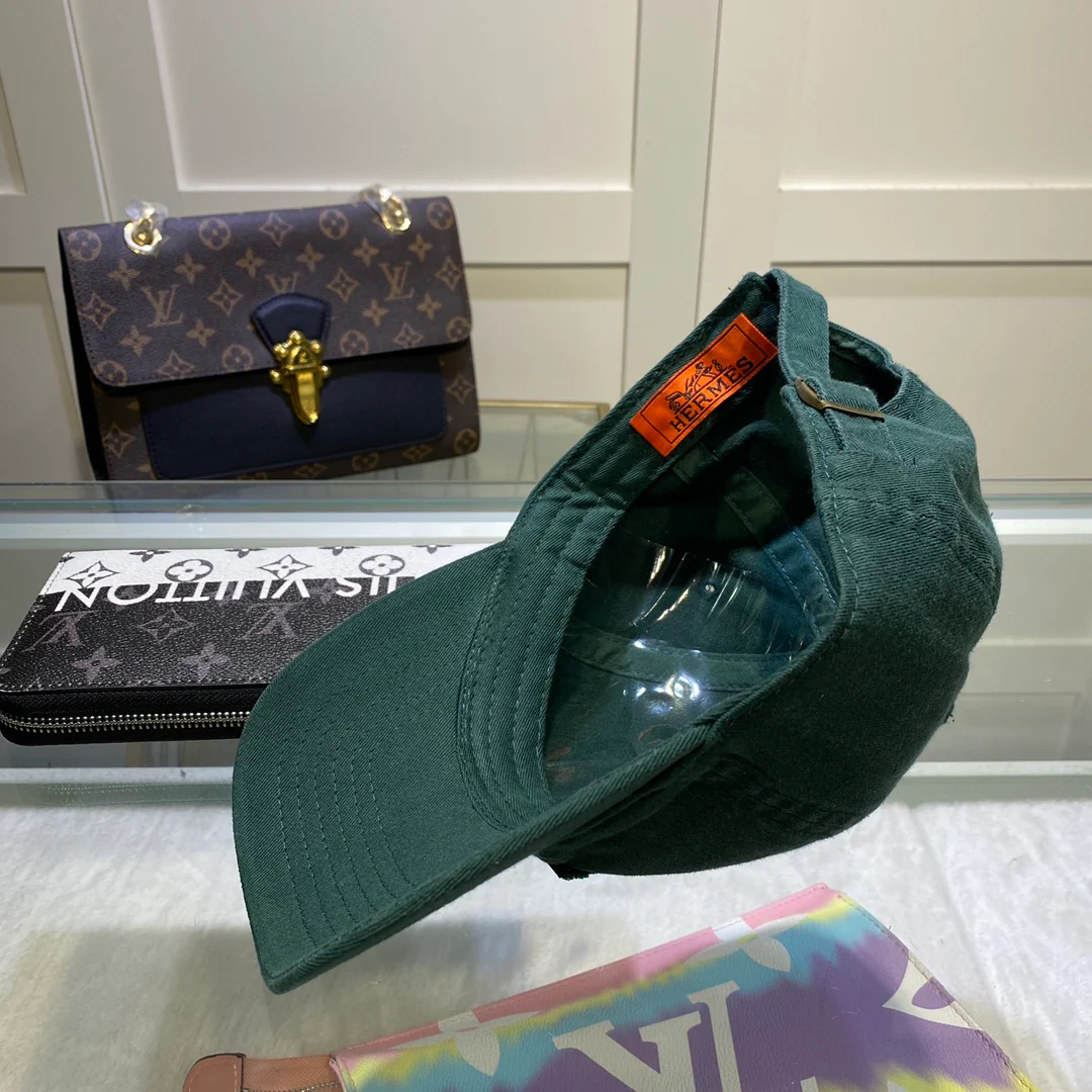 Бейсболка Hermes Limited Edition с принтом