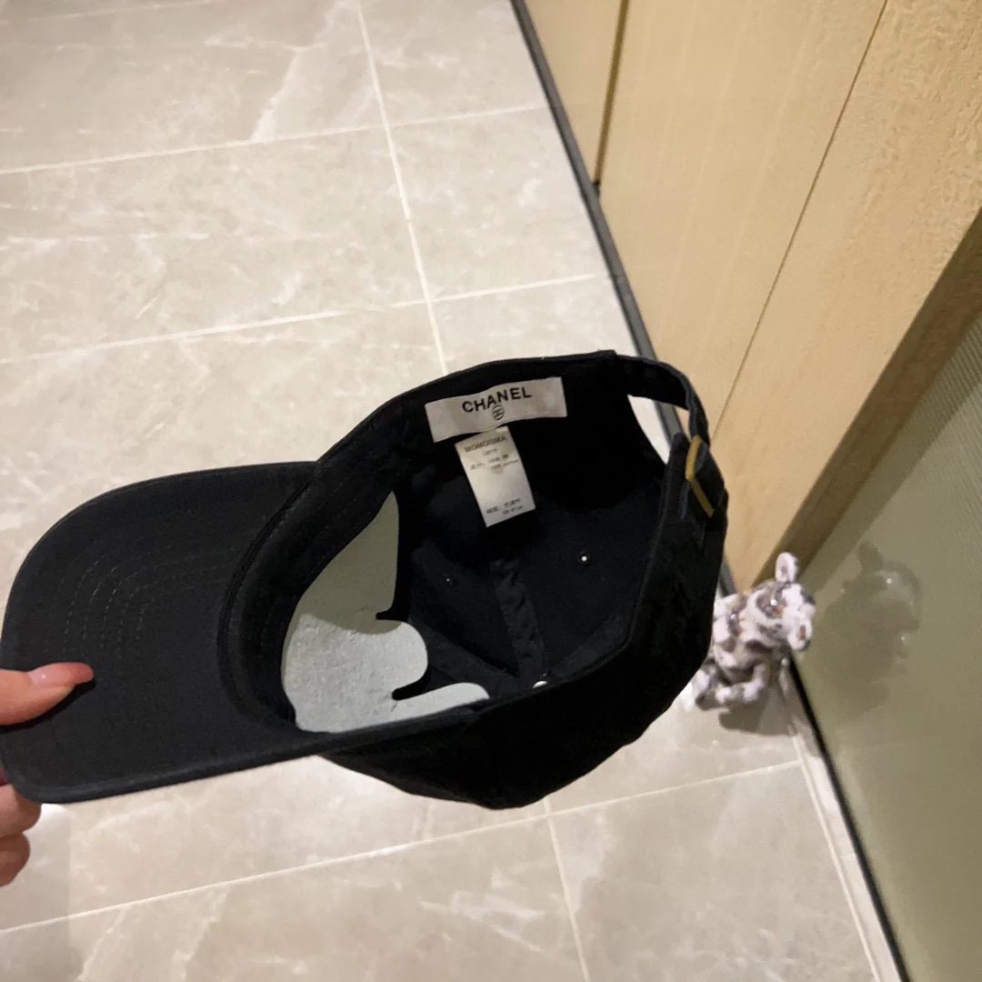 Бейсболка Chanel Весна/Лето 2023