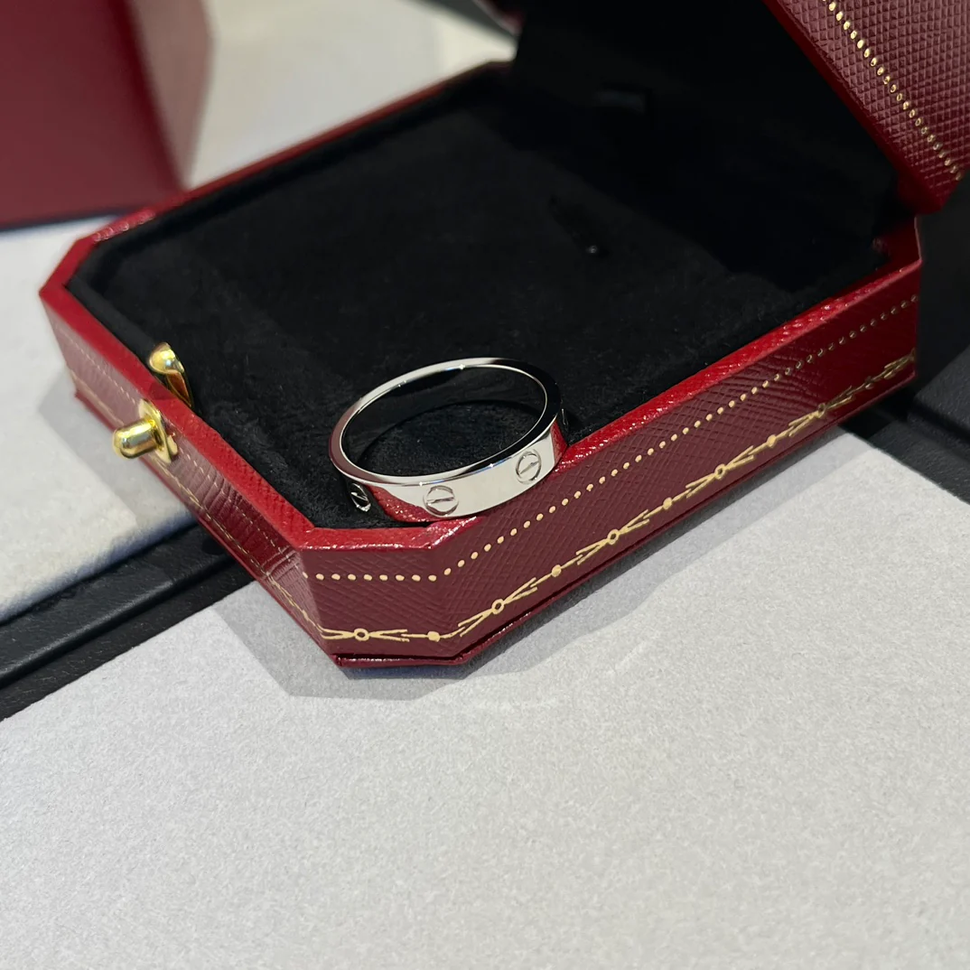 Кольцо Cartier 018