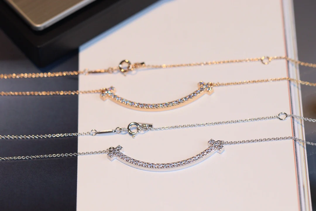 Колье Tiffany 090