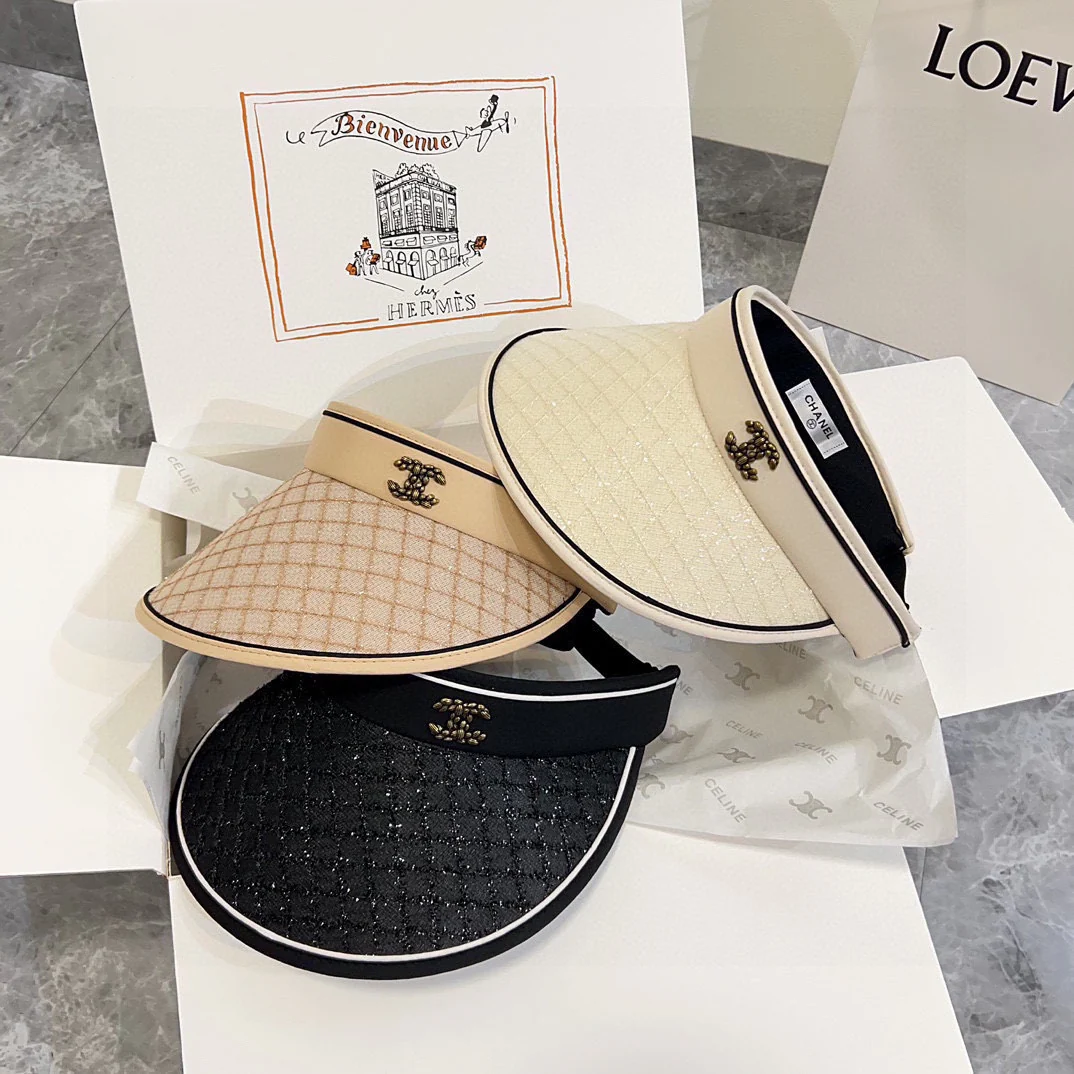 Новая летняя солнцезащитная шляпа Chanel 2024 с пайетками и клетчатым узором - черная.