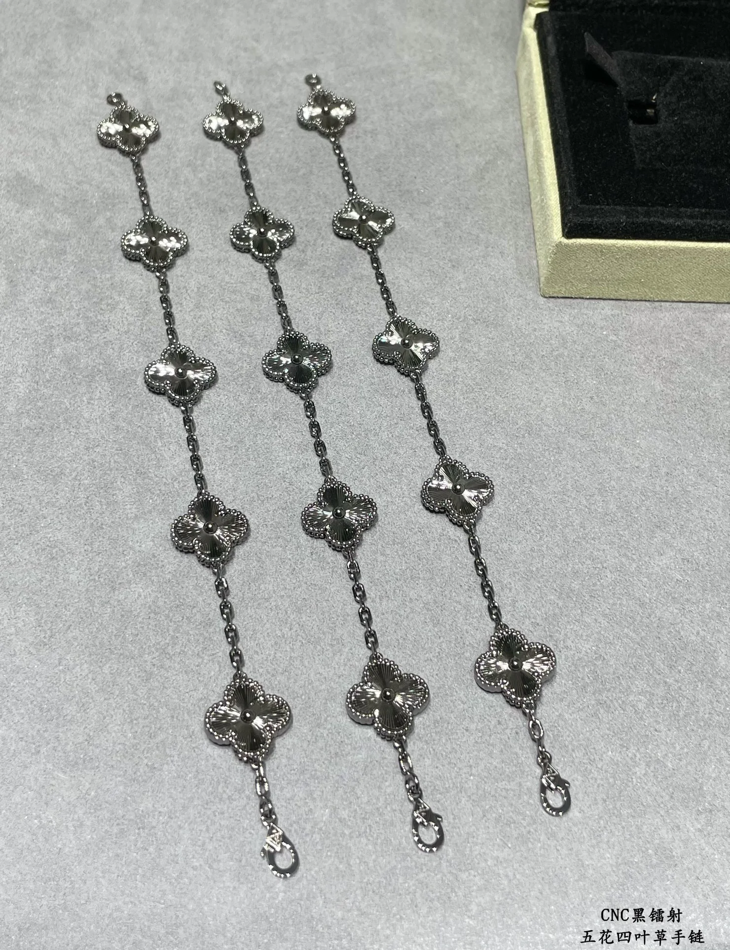 Van Vek - Браслет 011