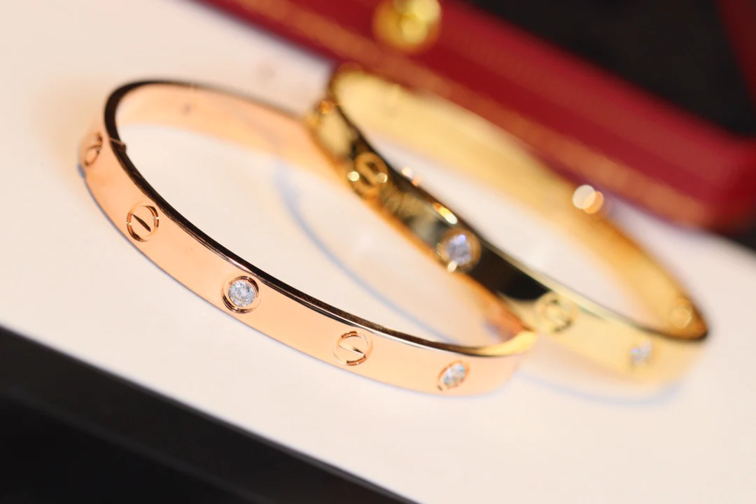 Широкий браслет Cartier Love - розовое/желтое золото - 4 бриллианта