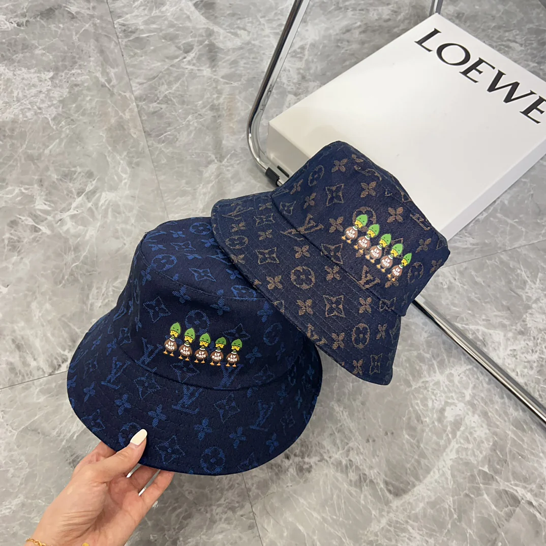 Панама LV 2024 New Classic Monogram - черная