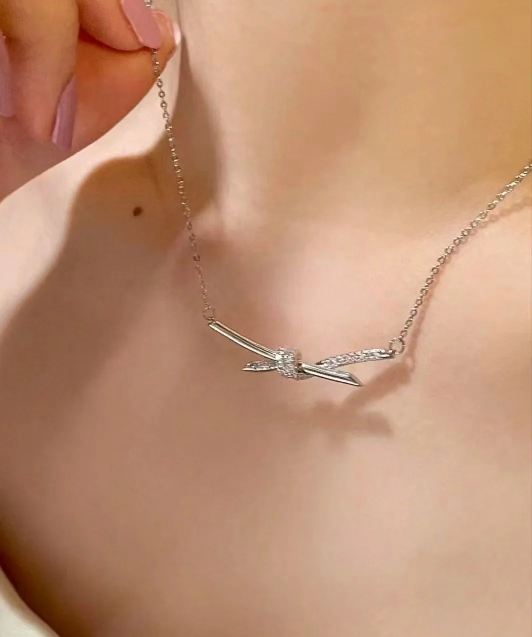 Колье Tiffany 103