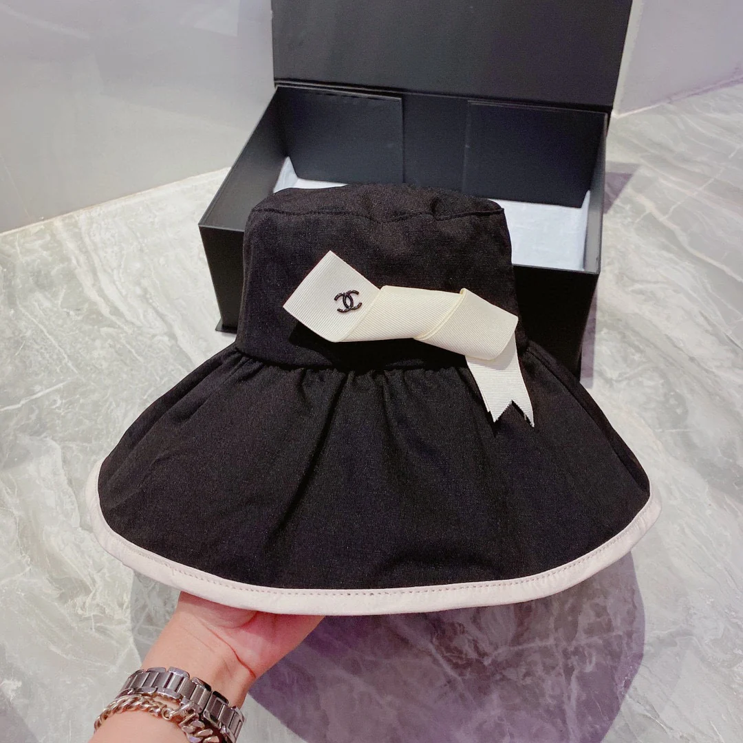 Солнцезащитная шляпа Chanel из ткани, устойчивой к УФ-излучению - Складная широкополая шляпа от солнца - 1 шт.