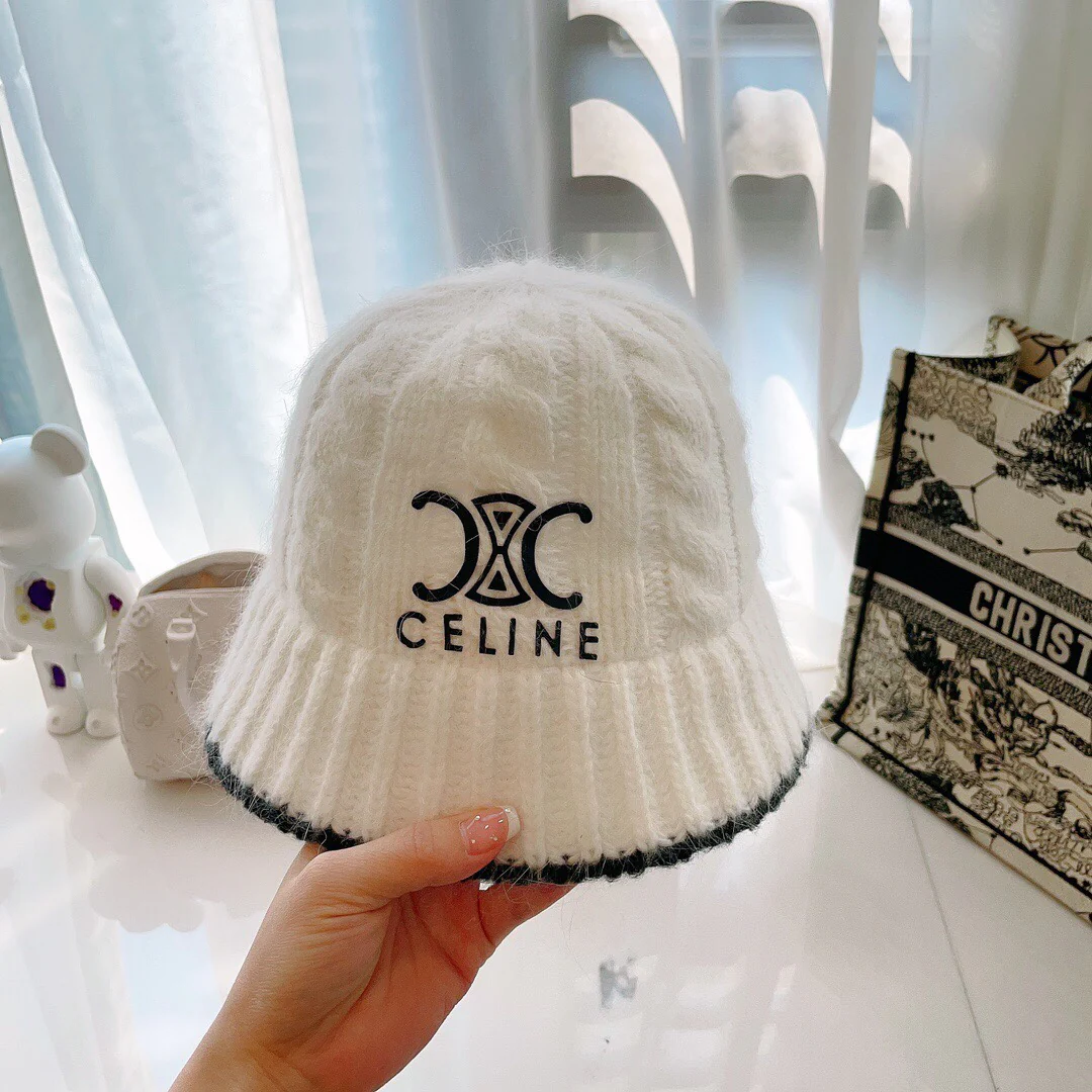 Панама Celine из кроличьего меха