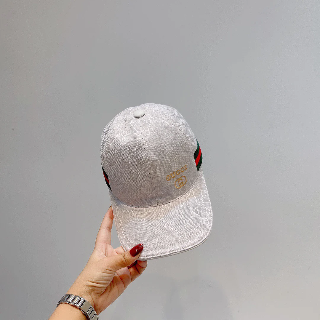 Классическая холщовая бейсболка Gucci с небольшой вышивкой - 196nk4