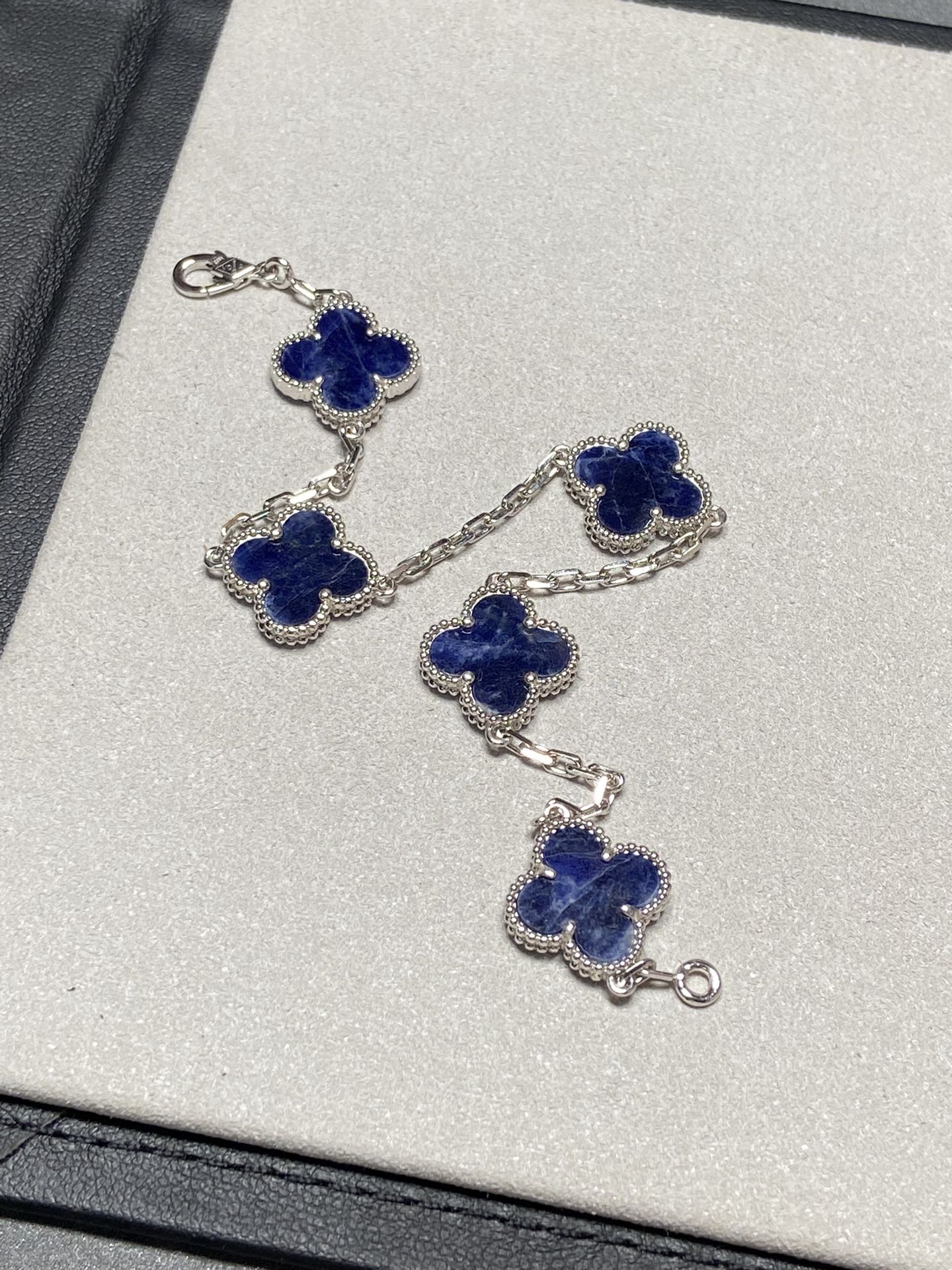 VCA-Браслет 009