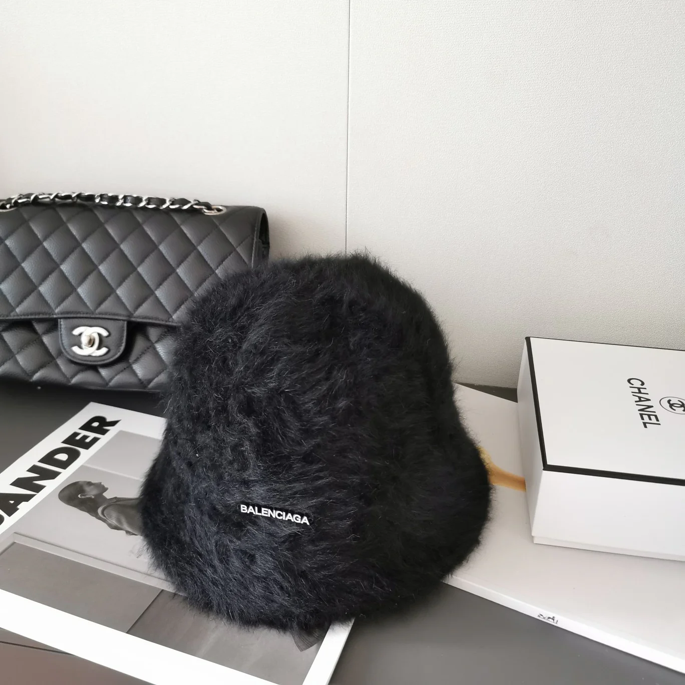 Balenciaga - Меховая рыбацкая шляпа - Черная