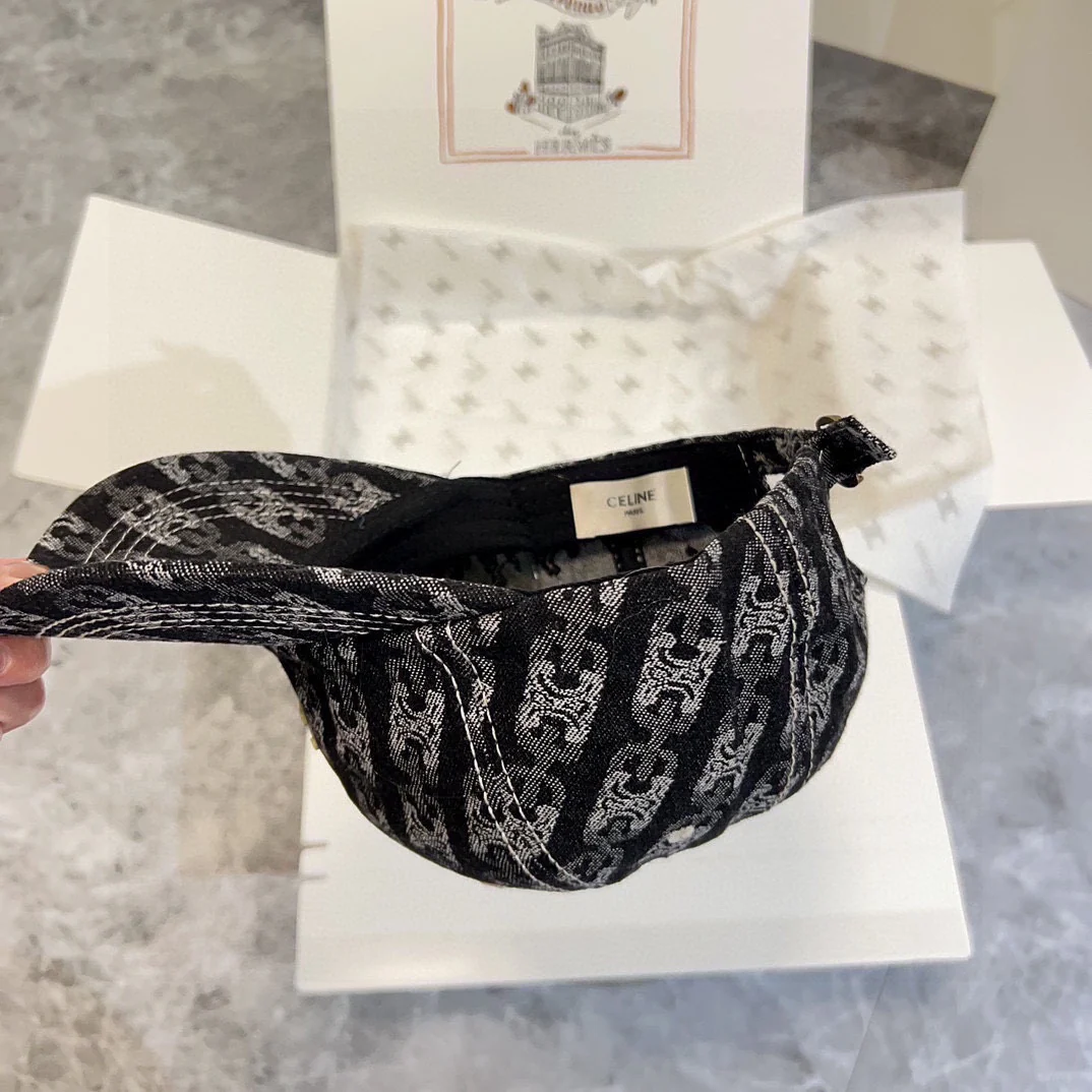 Celine - Новая ретро-бейсболка из джинсовой ткани, 2024 год.