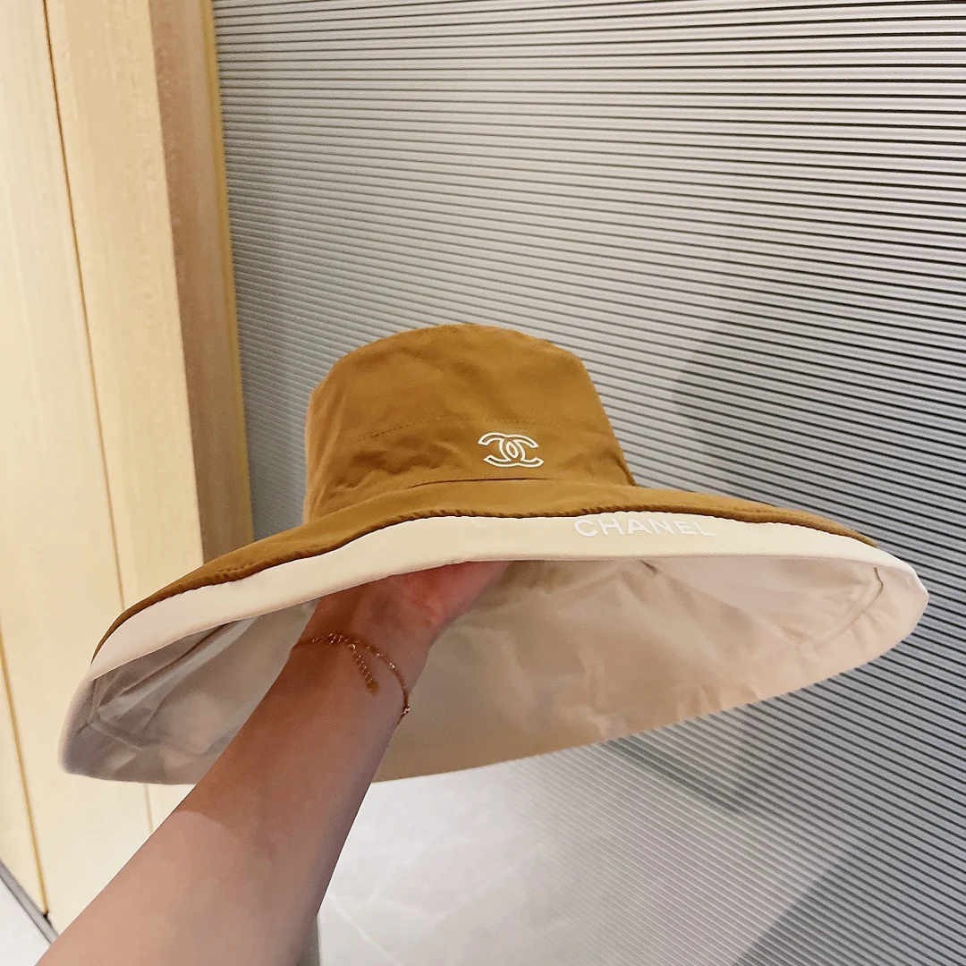 Коллекция Chanel Весна 2022 - Рыбацкая шляпа
