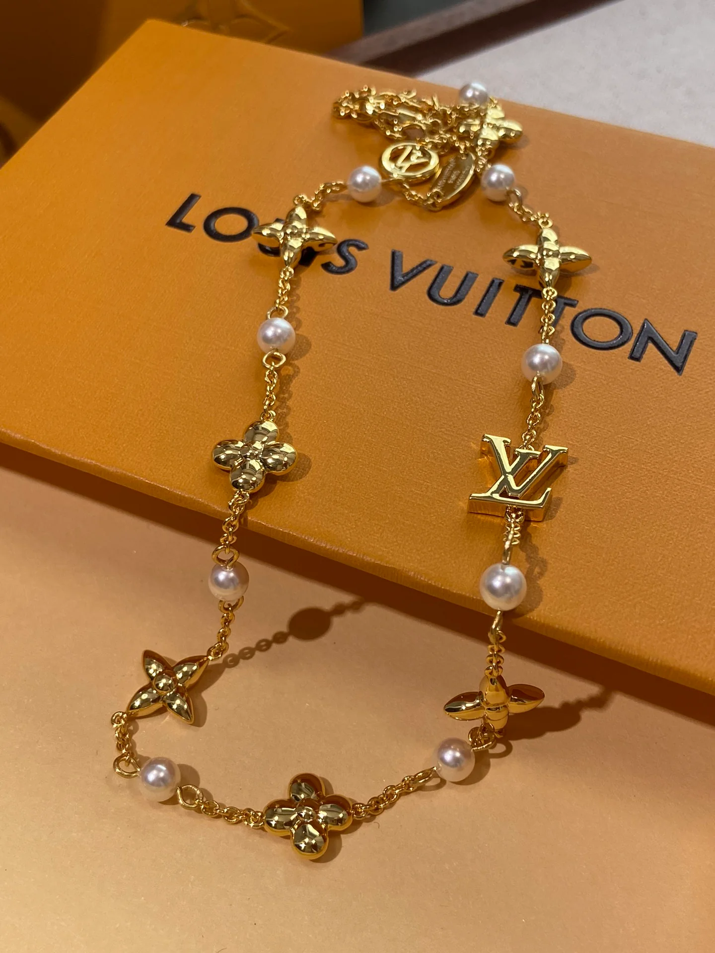 LV-Ожерелье 072