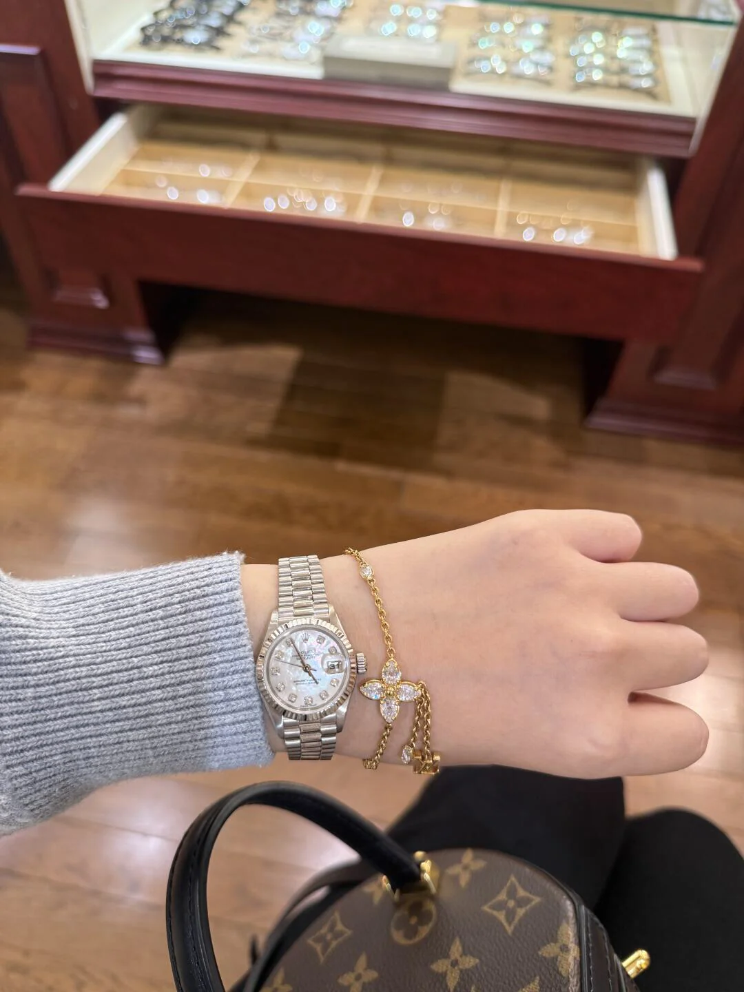 LV-Браслет 012