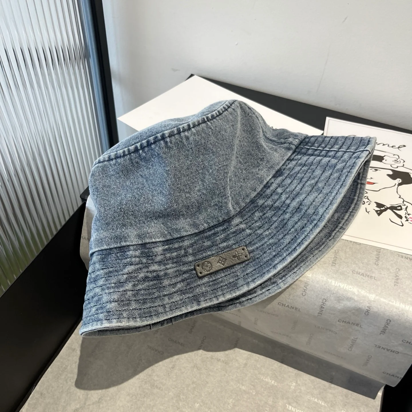 LV - Простая джинсовая панама