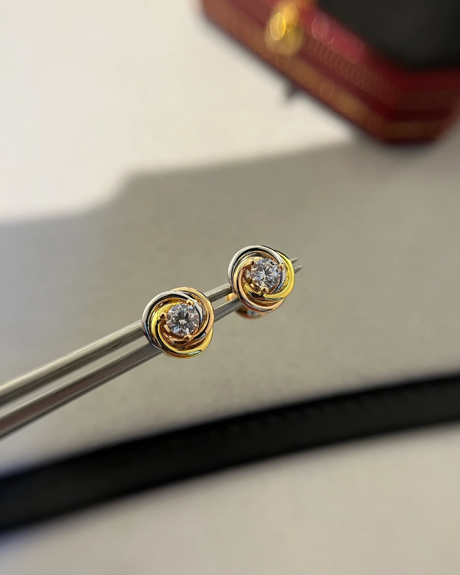 Серьги Cartier 047