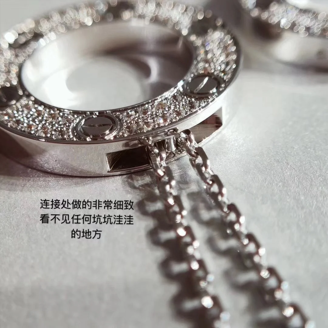 Колье Cartier-Love с большим круглым диском