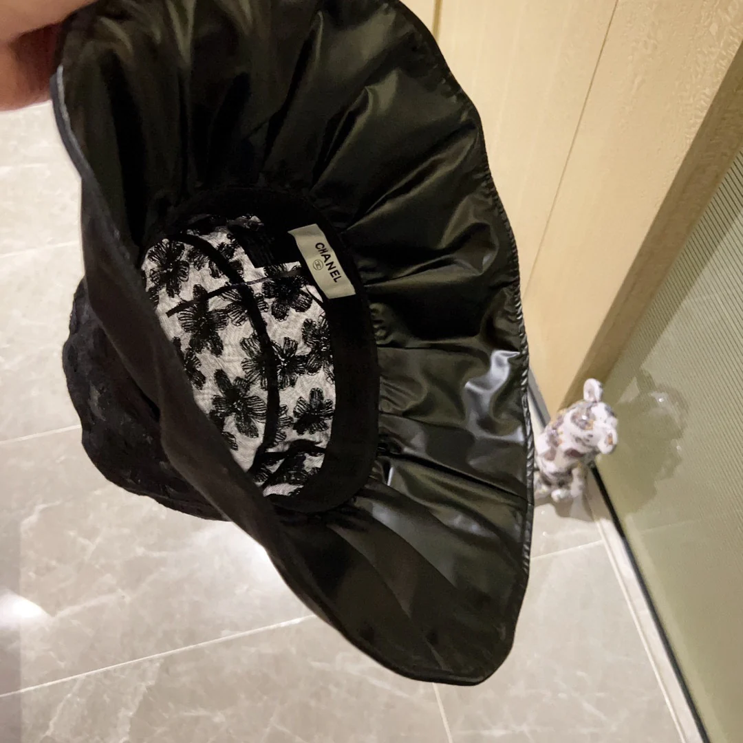 Новинка сезона весна/лето 2023 от Chanel - Кружевная рыбацкая шляпа - Черная