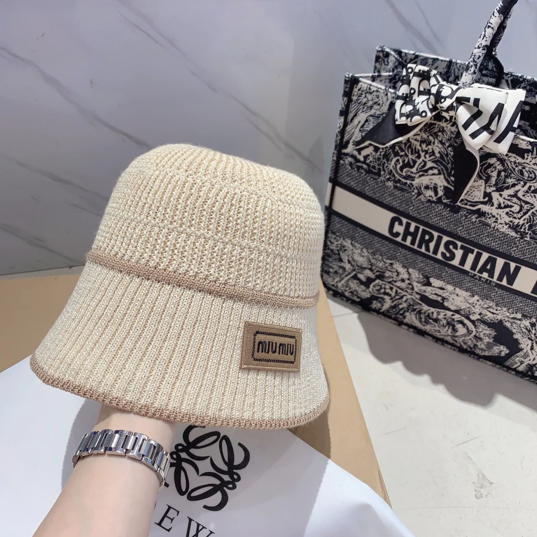 Вязаная панама Miu Miu