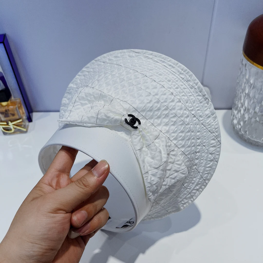 Солнцезащитная шляпа Chanel - Парик с открытым верхом - 4