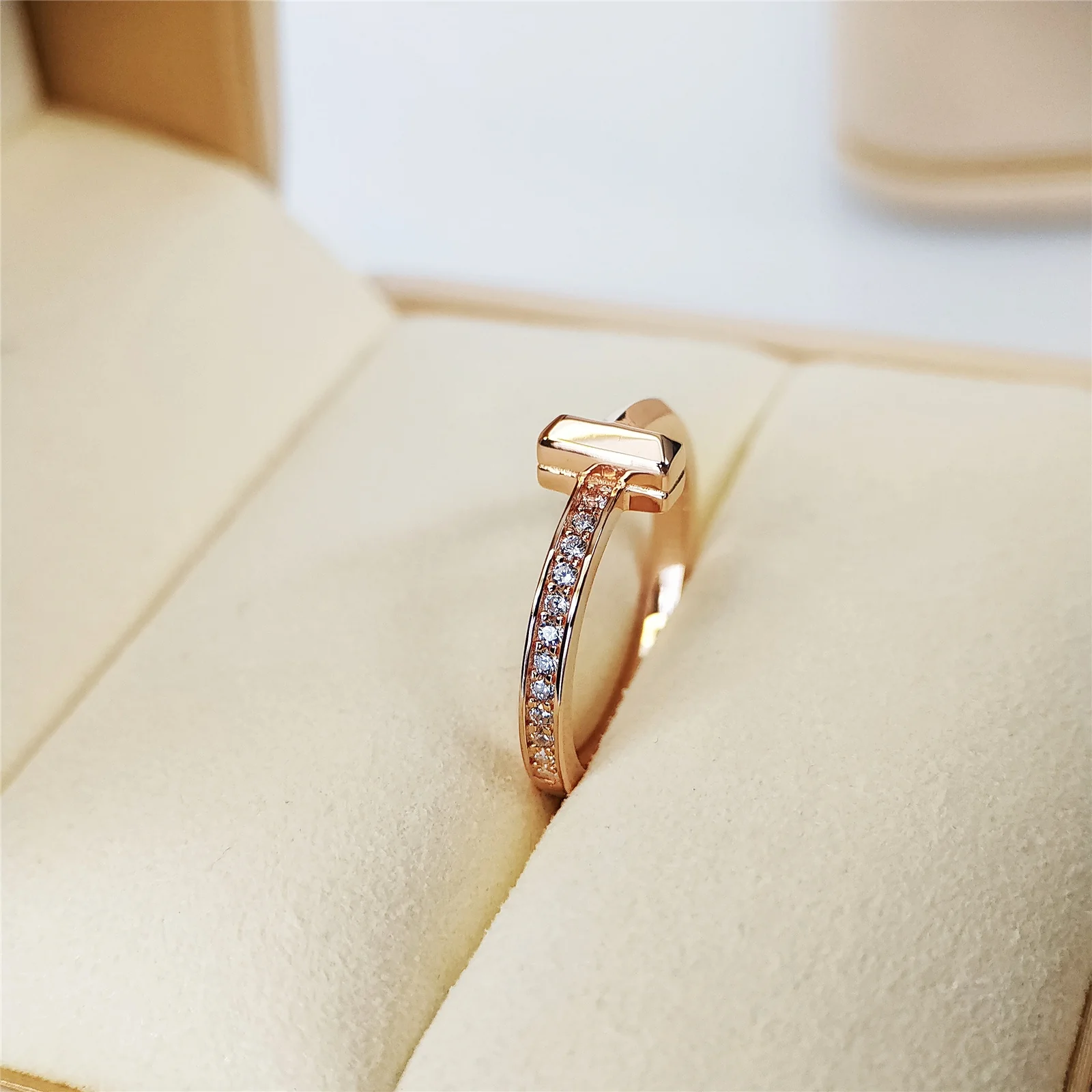 Кольцо Тиффани - 18