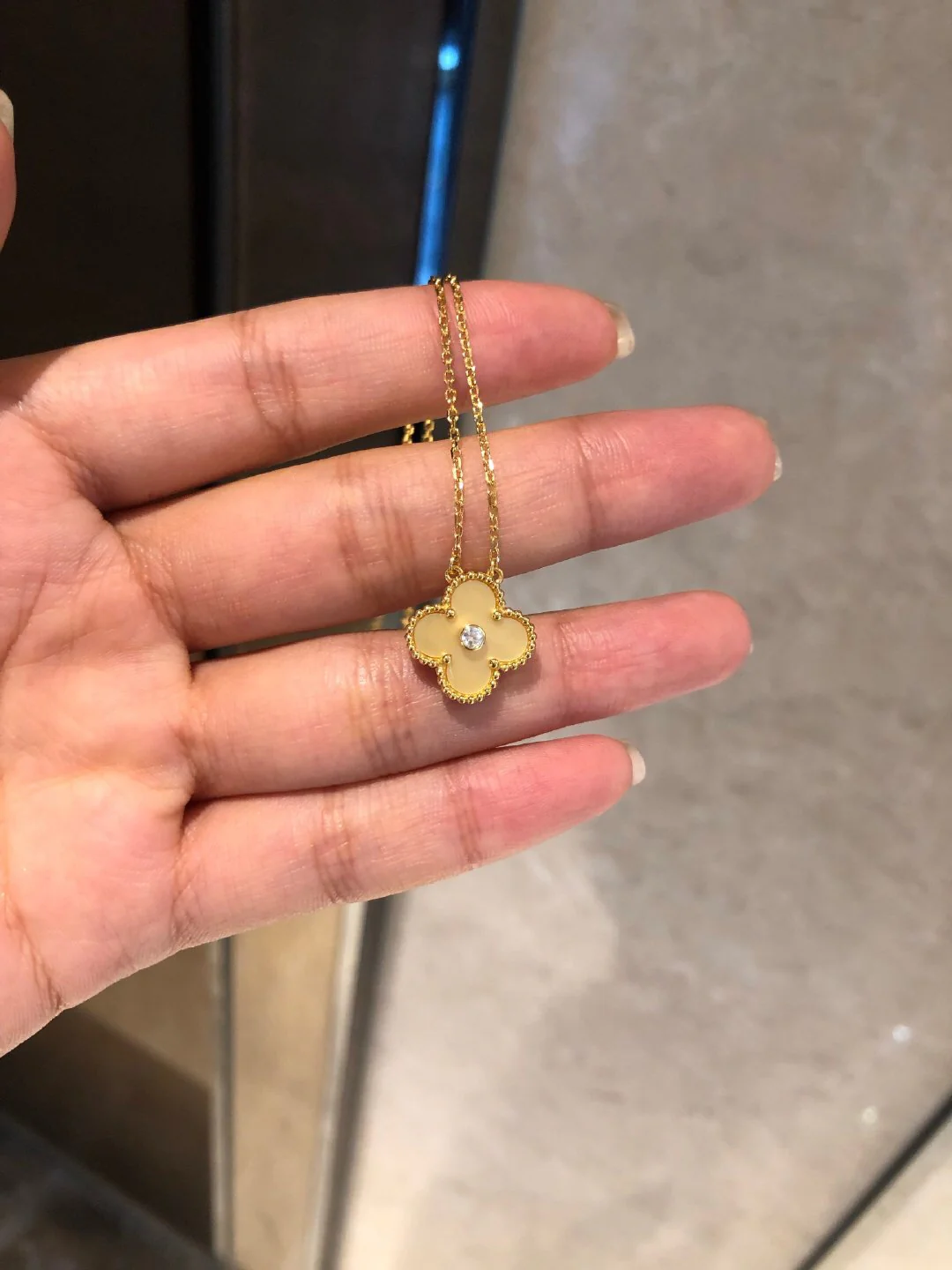 Браслет/ожерелье VCA