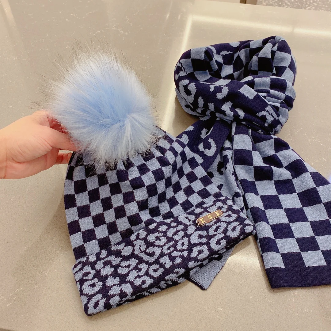 Шапка LV Damier Beanie - черная