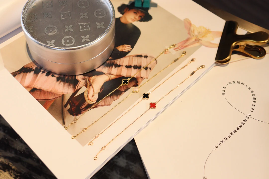 Van Vek - Браслет 090