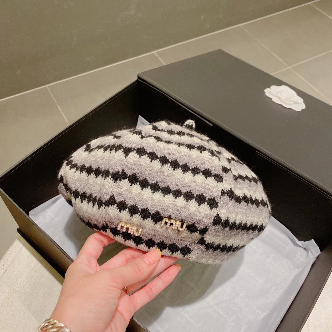 Miu Miu - Стеганый берет