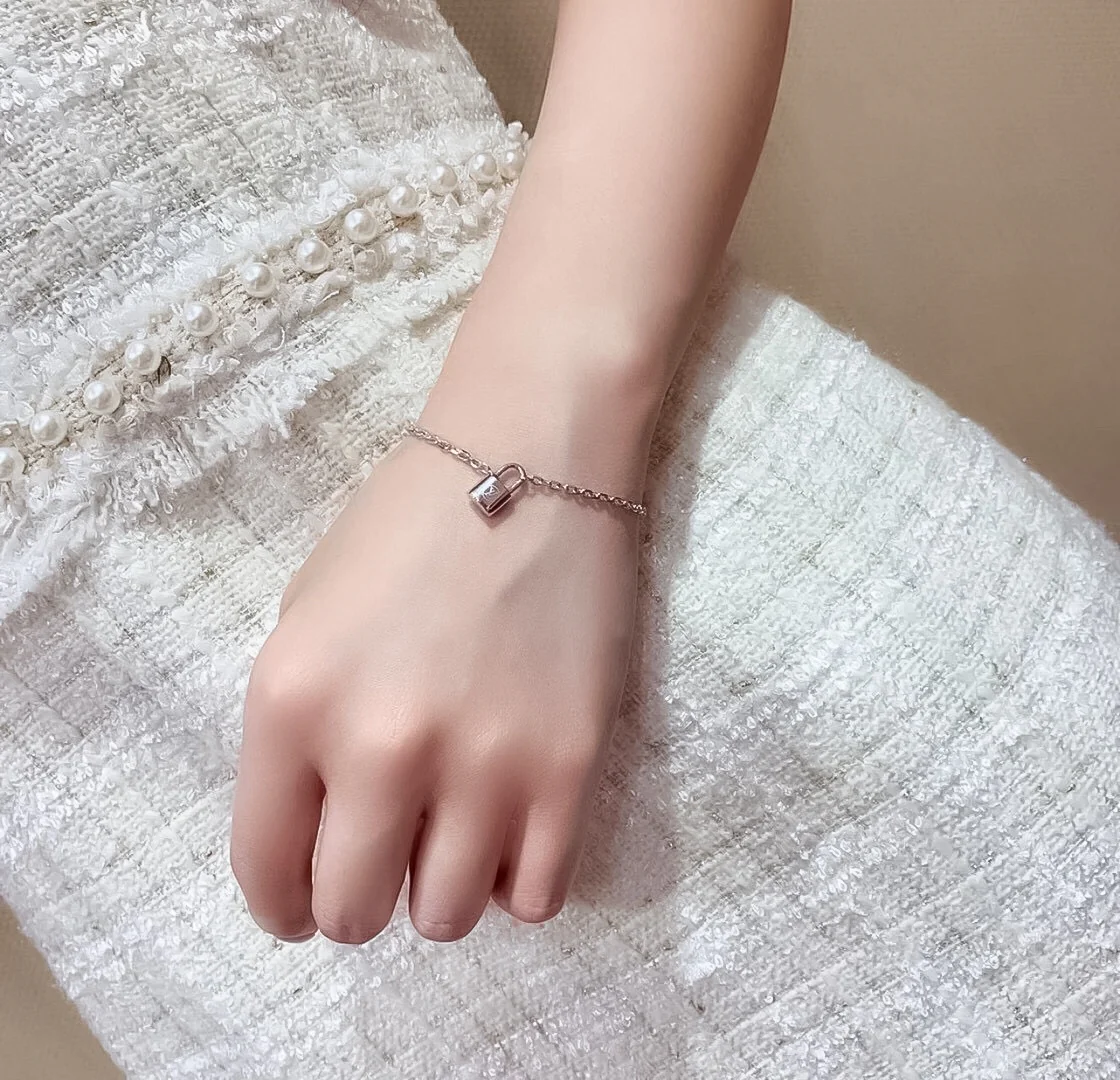 Браслет LV - 15