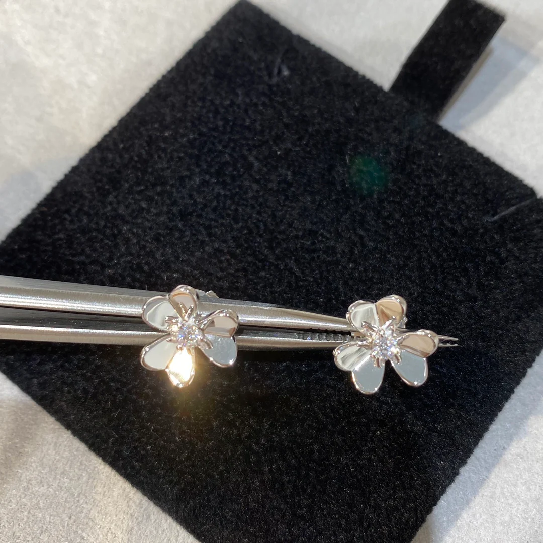 Серьги VCA, колье, браслет