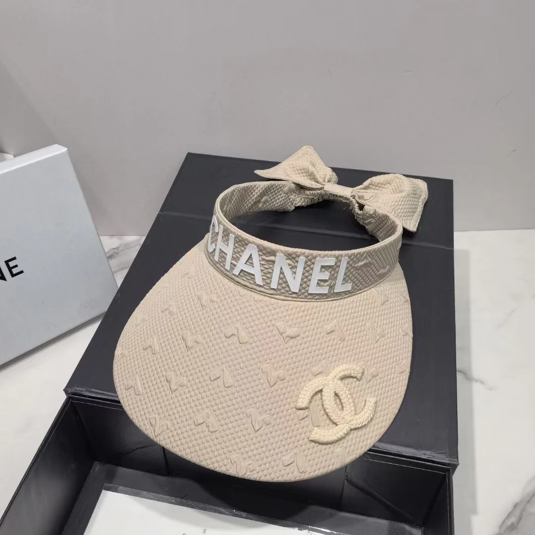 Солнцезащитная шляпа Chanel с открытым верхом - 7