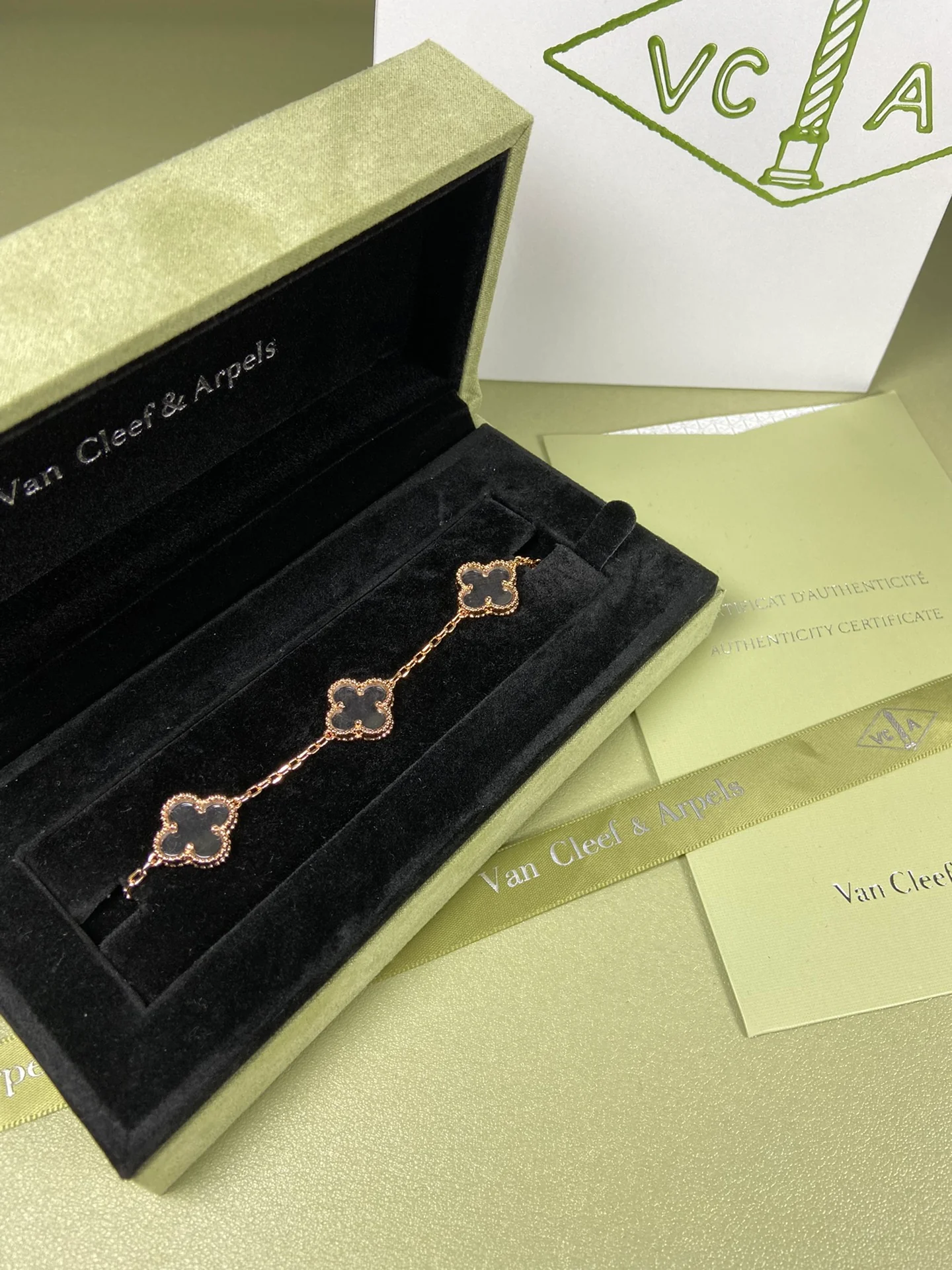 Van Vek - Браслет 043