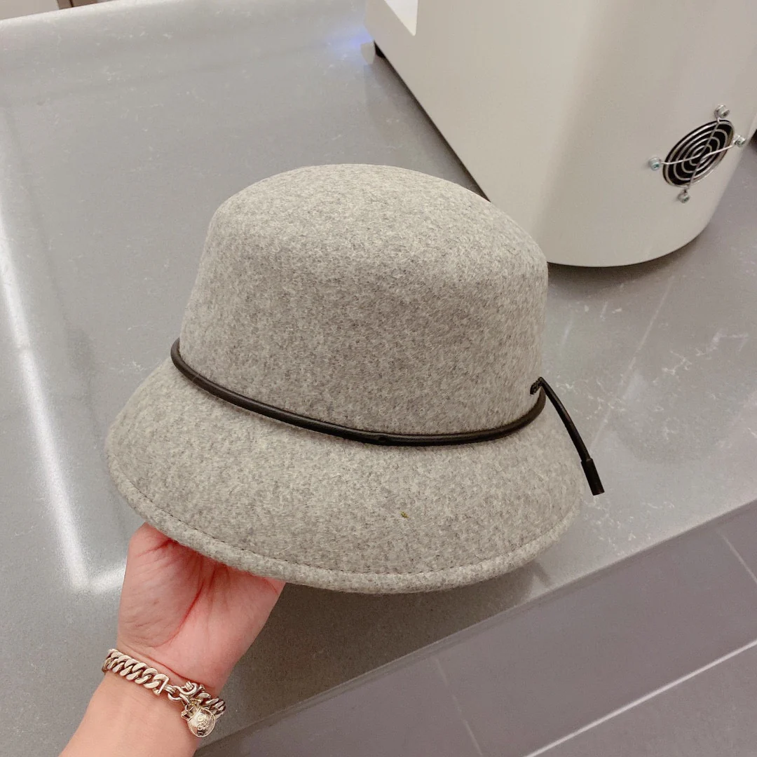 Шерстяная шапка Gucci - серая