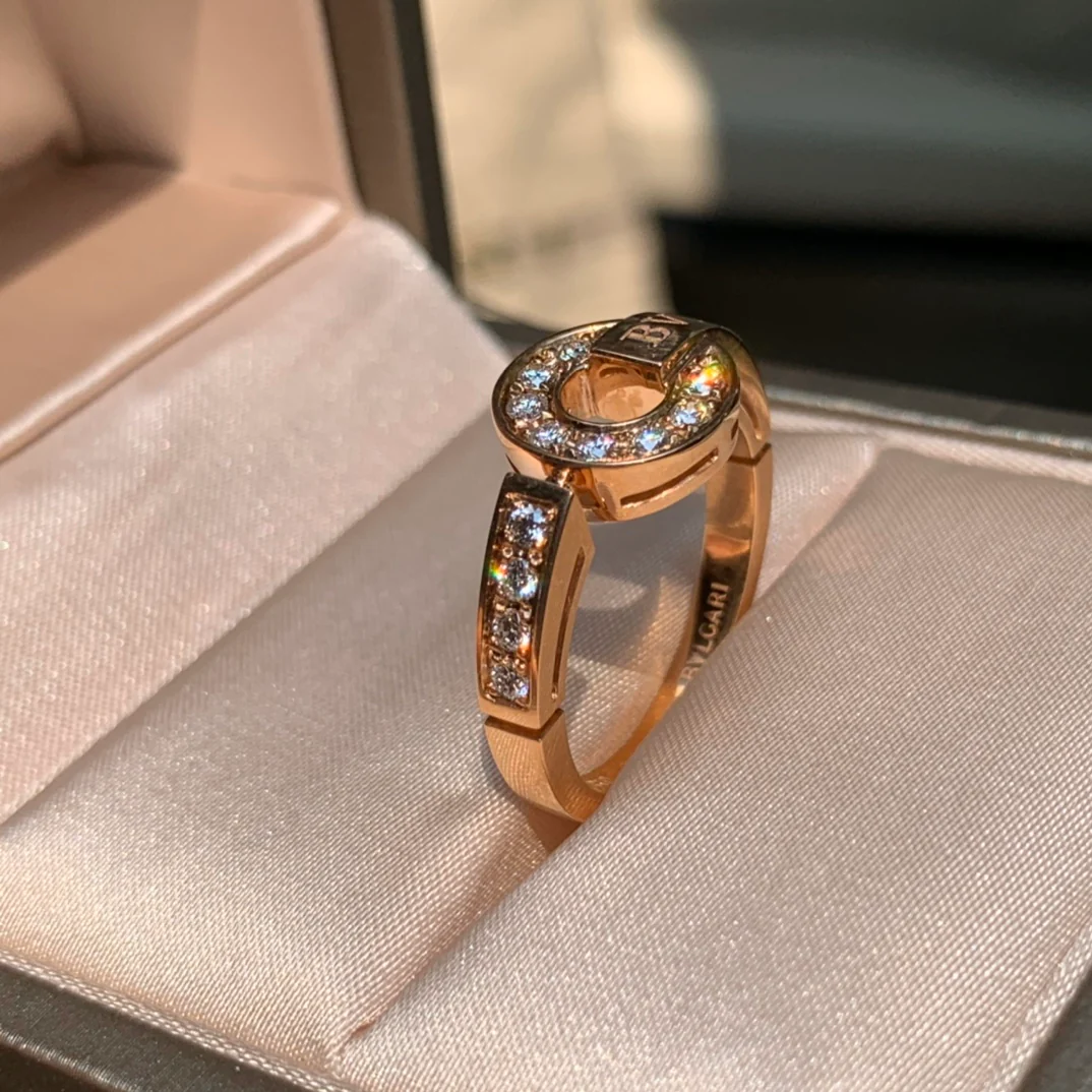 Кольцо Bvlgari 005