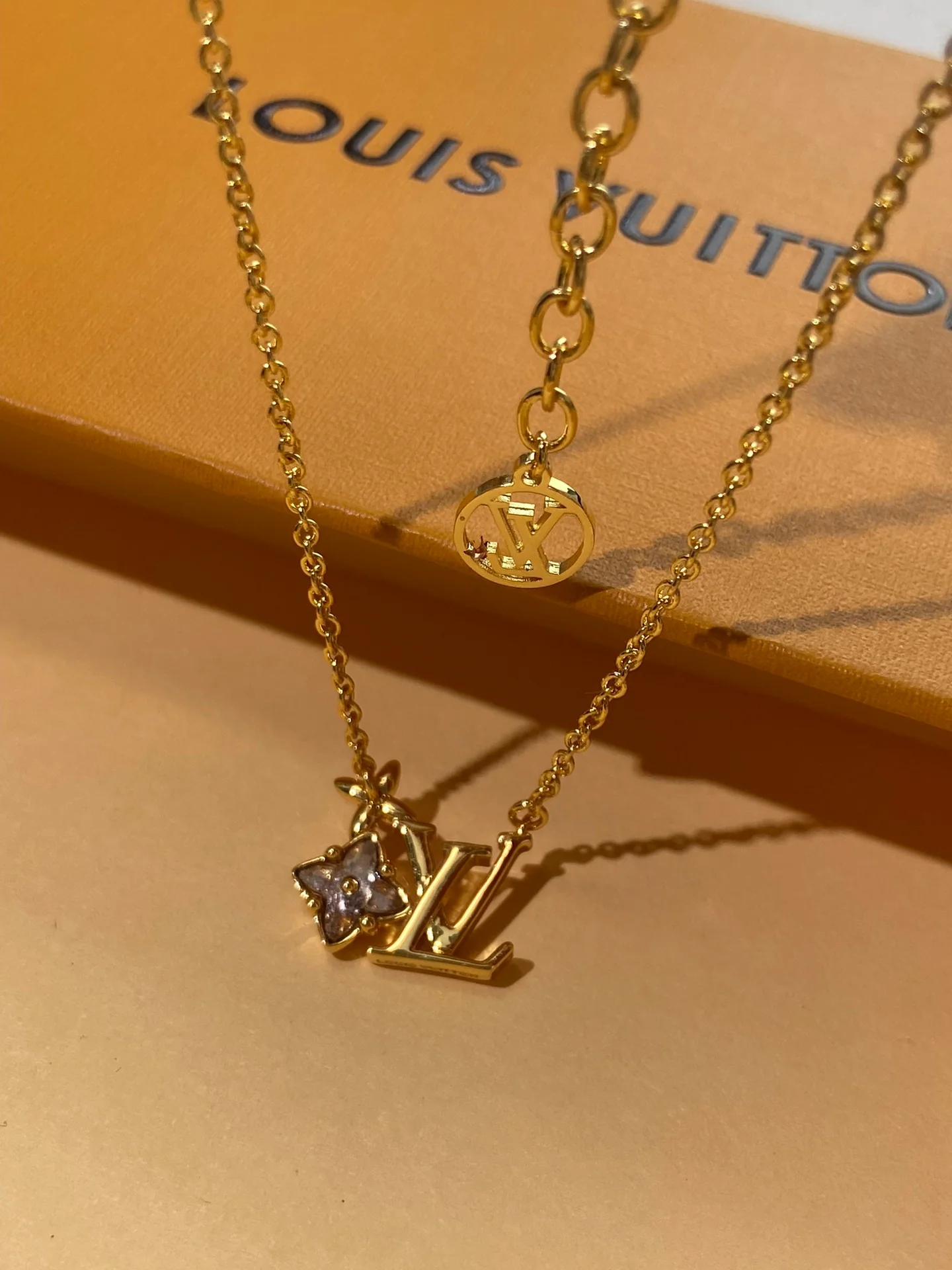 LV-Ожерелье 071